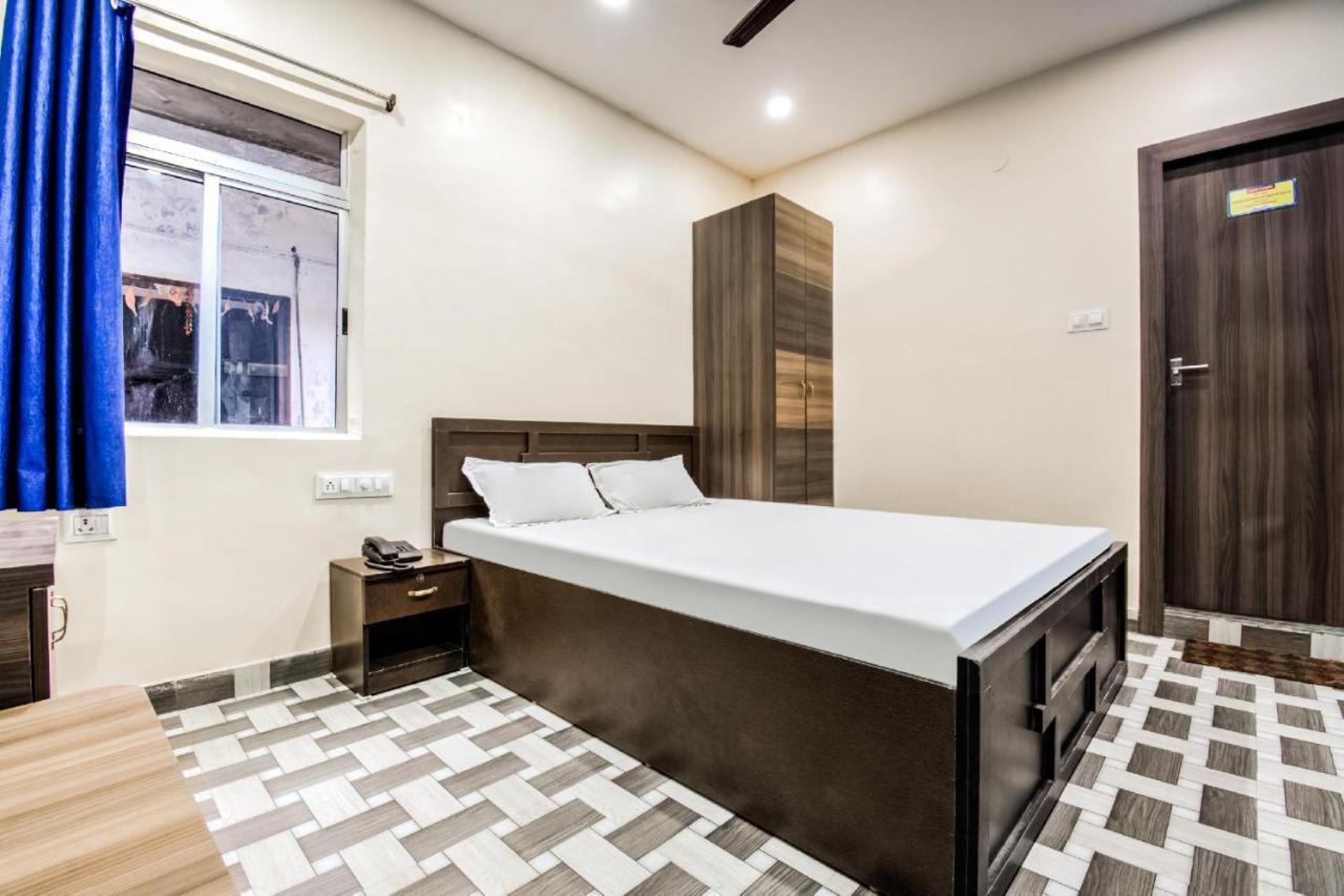 Hotel Vivek Patna  Kültér fotó