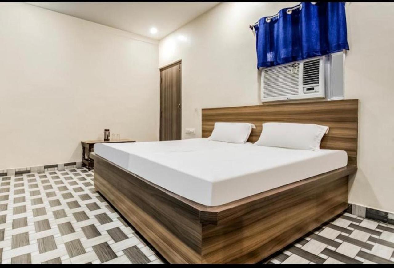 Hotel Vivek Patna  Kültér fotó