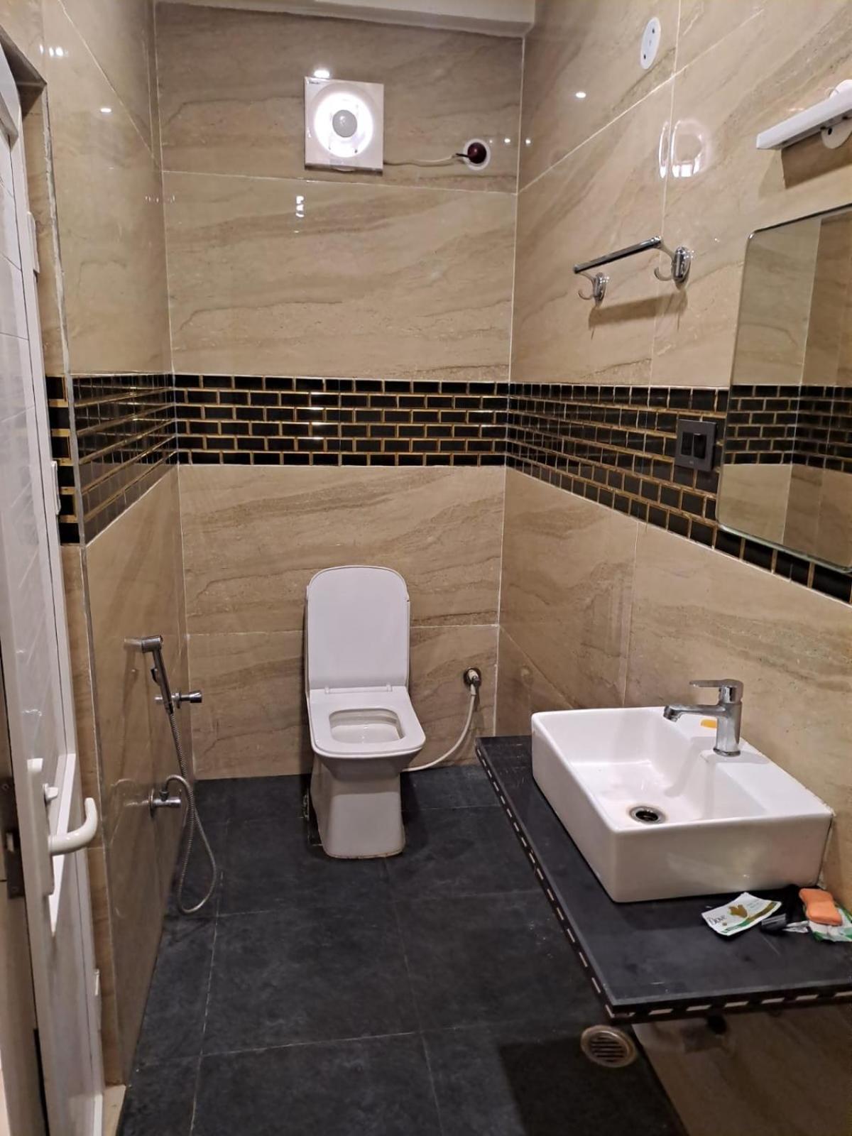 Hotel Vivek Patna  Kültér fotó